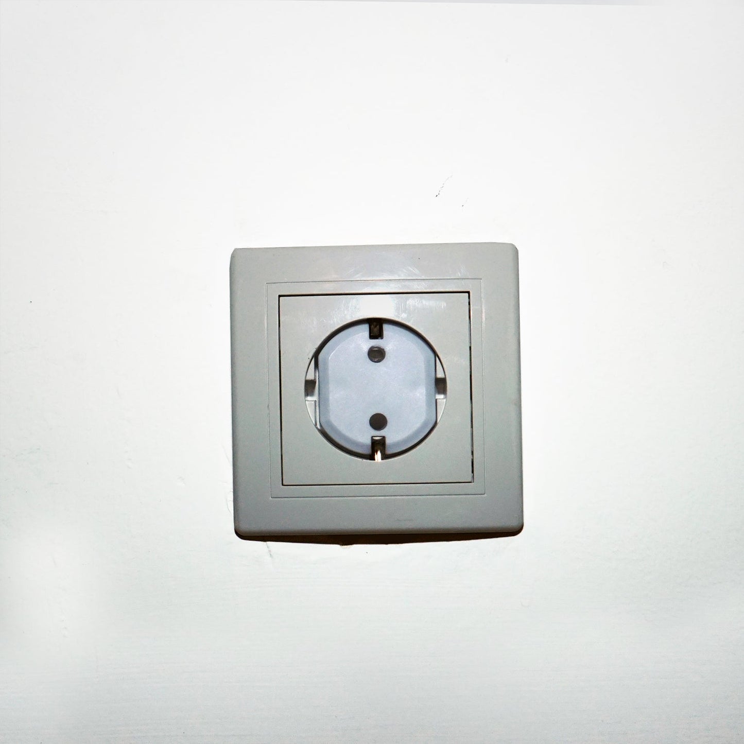 Sigurnosna zaštita za utičnice (pakovanje od 8 komada)