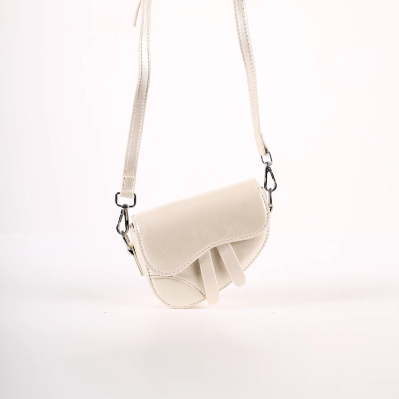 Bež biserna torbica KA08