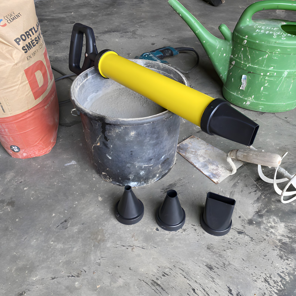 Profesionalni pištolj za malter sa nastavcima