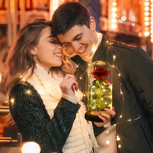 Večna svetleća ruža u staklenom zvonu