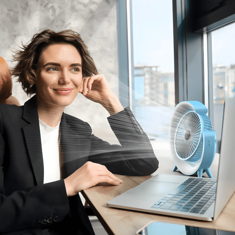 Stoni ventilator sa 3 brzine i LED svetlom - 2024